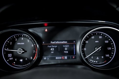Used 2020 Buick Encore GX Essence w/ Sport Touring Package image 16