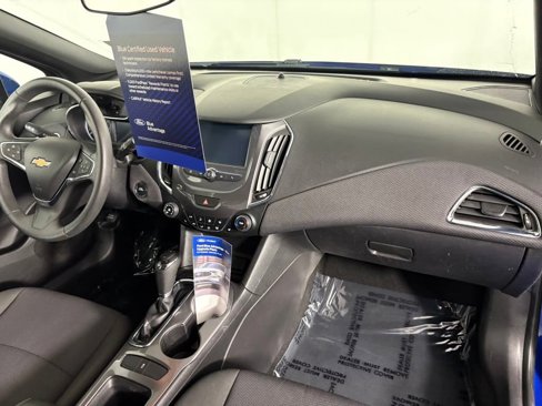 Used 2017 Chevrolet Cruze LT w/ Convenience Package image 34