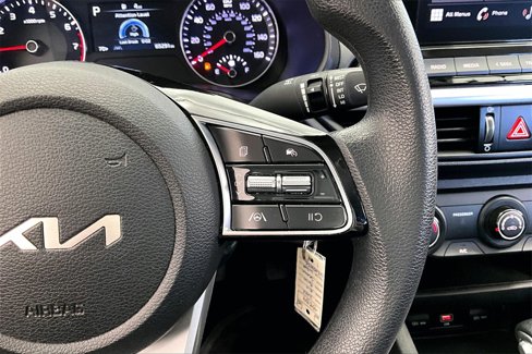 Used 2022 Kia Forte LXS image 21