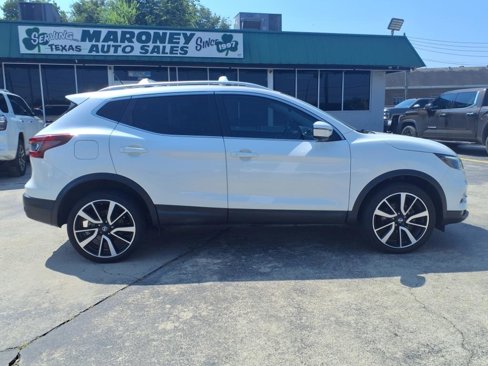 Used 2020 Nissan Rogue Sport SL w/ Premium Package image 11