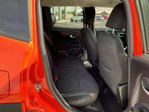 Used 2020 Jeep Renegade Latitude image 7