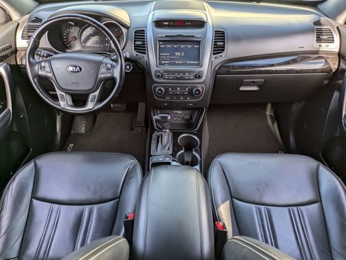 Used 2014 Kia Sorento SX w/ 3rd Row Package image 14