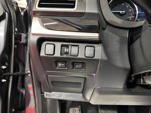 Used 2018 Subaru Forester 2.5i Touring image 17