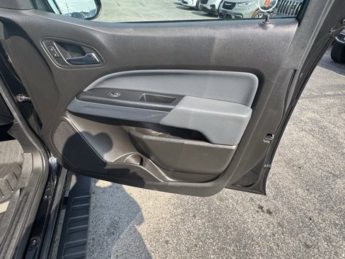 Used 2016 Chevrolet Colorado Z71 image 37