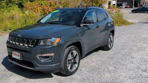 Used 2017 Jeep Compass Limited w/ Navigation Group image 10