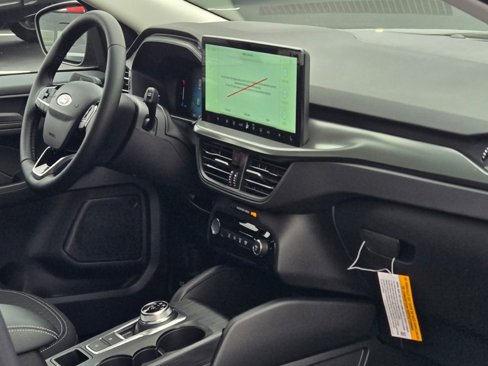 Used 2025 Ford Escape Active w/ Tech Pack #1 image 9