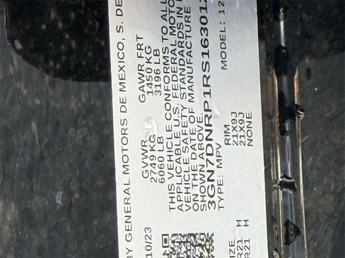Used 2024 Chevrolet Equinox EV RS image 32