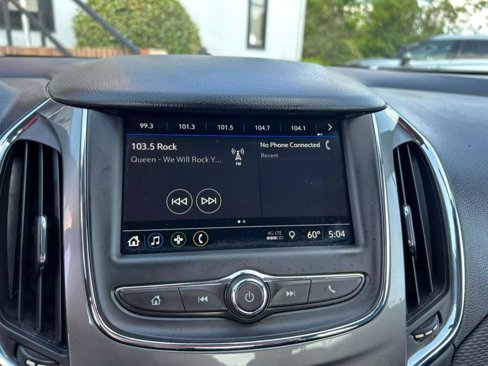 Used 2019 Chevrolet Cruze LT image 16