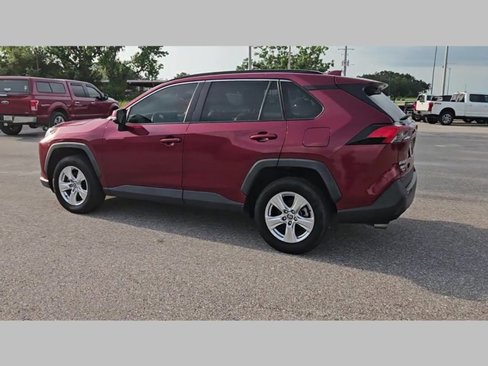 Used 2020 Toyota RAV4 XLE image 16