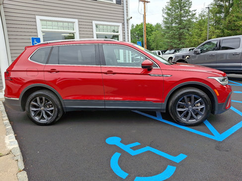 Used 2022 Volkswagen Tiguan SE image 8