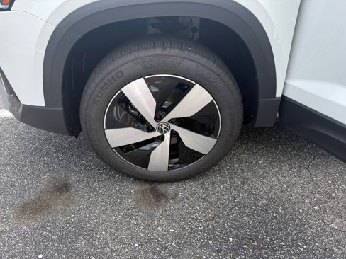 New 2025 Volkswagen Taos S image 27