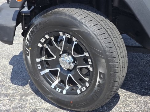 Used 2007 Jeep Wrangler X image 8