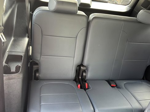 Used 2020 Chevrolet Traverse LT w/ Driver Confidence II Package image 23