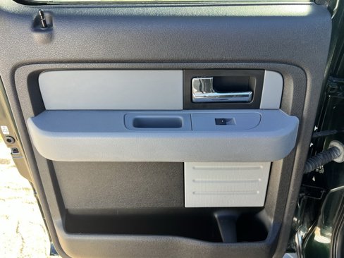 Used 2012 Ford F150 XLT w/ XLT Chrome Pkg image 15
