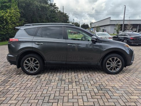 Used 2018 Toyota RAV4 Limited image 11