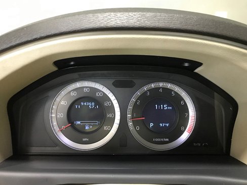 Used 2010 Volvo XC70 3.2 image 22