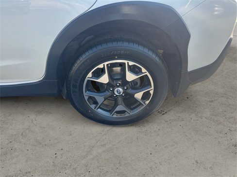 Used 2018 Subaru Crosstrek 2.0i Premium w/ Eyesight System image 14
