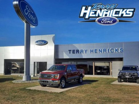 Used 2020 Ford Transit 150 Low Roof image 33