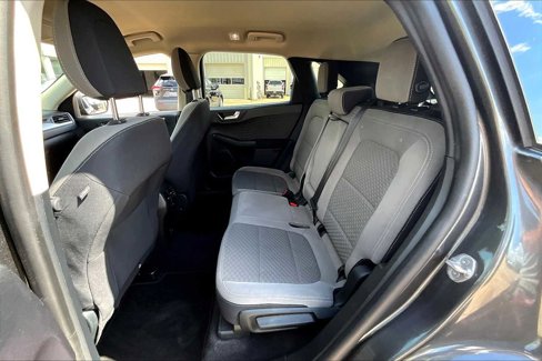 Used 2020 Ford Escape SE image 17