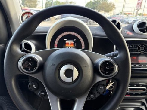 Used 2018 smart fortwo electric drive image 22