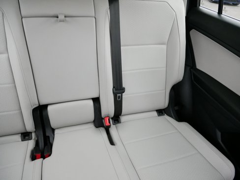 Used 2020 Volkswagen Tiguan SEL w/ 3rd Row Seat Package image 14