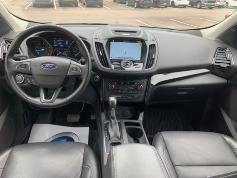 Used 2017 Ford Escape Titanium image 33