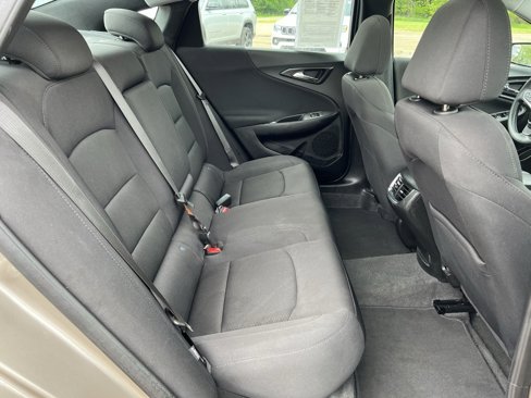 Used 2024 Chevrolet Malibu LT image 14