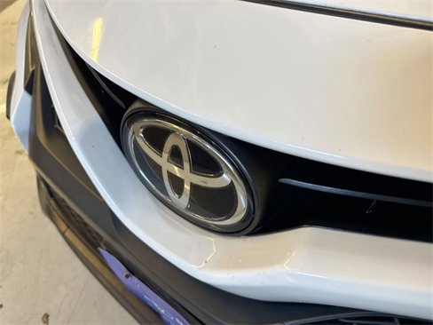 Used 2021 Toyota Camry SE image 33