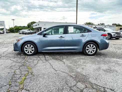 Used 2023 Toyota Corolla LE image 4