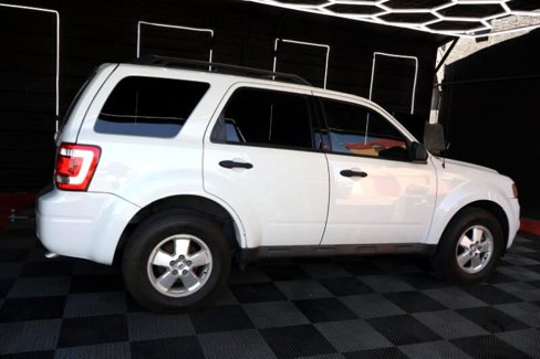 Used 2011 Ford Escape XLT w/ Class II Trailer Tow Pkg image 8