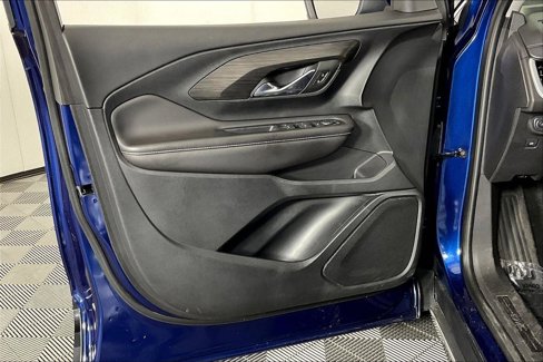 Used 2022 GMC Terrain SLE image 24