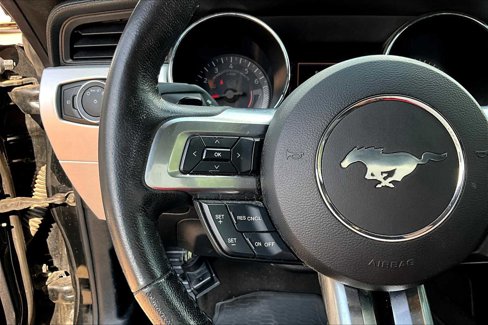 Used 2016 Ford Mustang Premium image 19