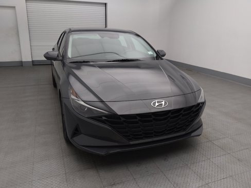 Used 2023 Hyundai Elantra SEL image 14