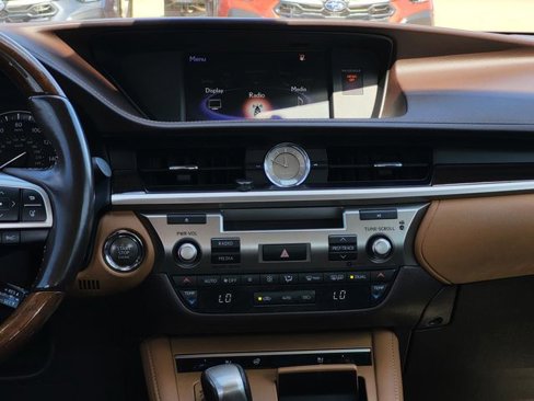 Used 2018 Lexus ES 350 w/ Premier Package image 23