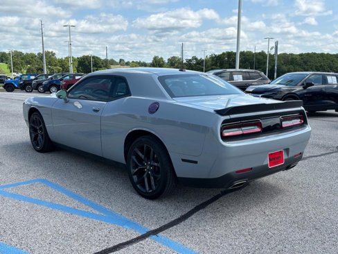 Used 2021 Dodge Challenger SXT w/ Blacktop Package image 8