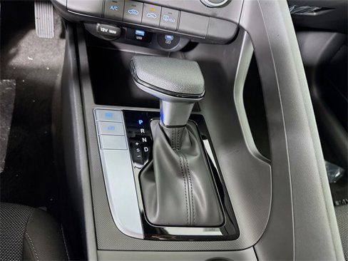 New 2025 Hyundai Elantra SE image 17