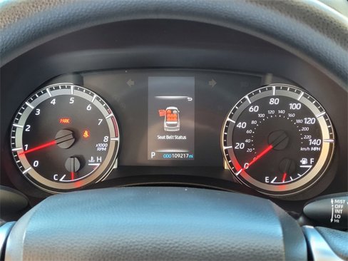 Used 2021 Toyota Highlander L image 27
