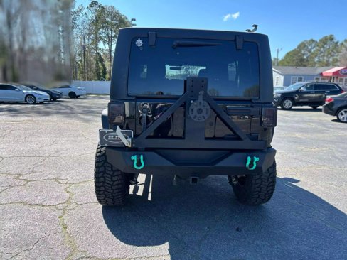Used 2018 Jeep Wrangler Unlimited Sport w/ Connectivity Group image 6