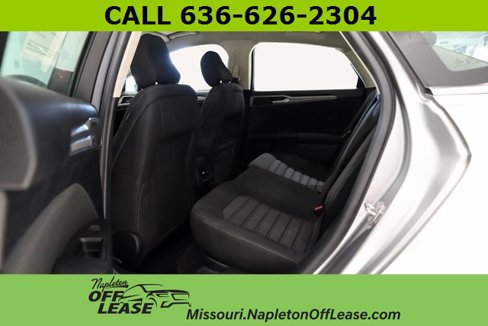 Used 2020 Ford Fusion SE image 22