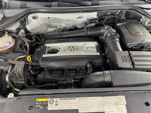 Used 2014 Volkswagen Tiguan SE image 24
