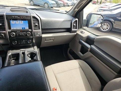 Used 2017 Ford F150 XLT w/ Equipment Group 302A Luxury image 27