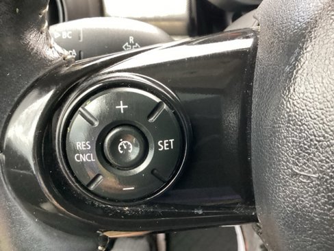 Used 2019 MINI Cooper 2-Door Hardtop image 16