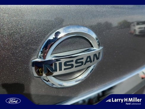 Used 2015 Nissan Sentra S image 22