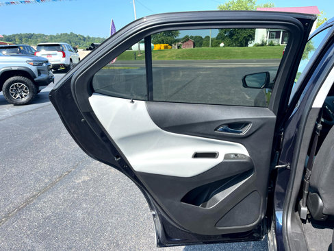 Used 2020 Chevrolet Equinox LS w/ LS Convenience Package image 19
