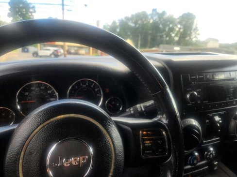 Used 2013 Jeep Wrangler Unlimited Sport image 73