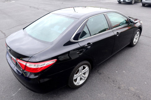 Used 2015 Toyota Camry LE image 13