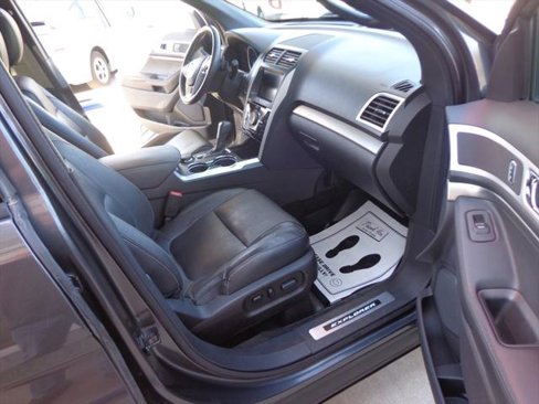 Used 2015 Ford Explorer Sport w/ Equipment Group 401A image 9
