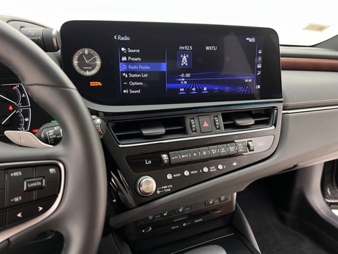 Used 2022 Lexus ES 350 w/ Premium Package image 22