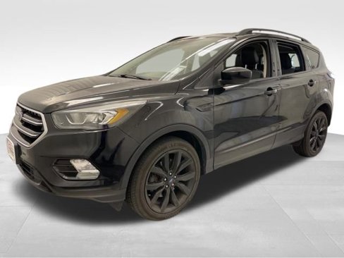 Used 2018 Ford Escape SE w/ SE Sport Appearance Package image 2