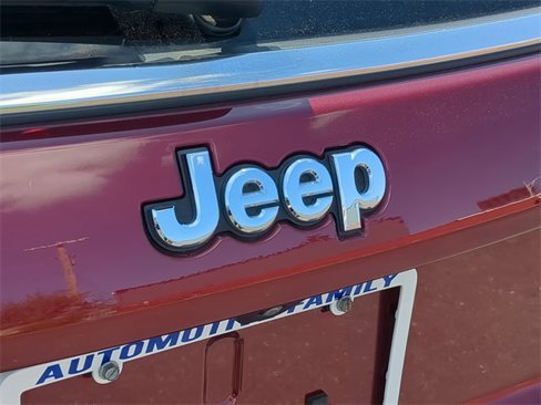 Used 2022 Jeep Compass Limited image 12